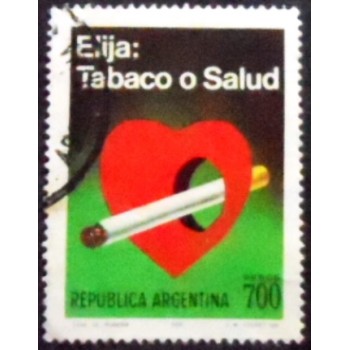 Selo postal da Argentina de 1980 Cigarette and heart