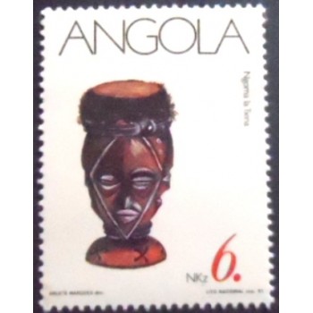 Selo postal de Angola de 1991 Ngoma la Txina
