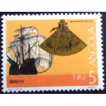 Selo postal da Angola de 1991 Nautical Instruments