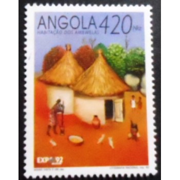 Selo postal da Angola de 1992 Traditional Housing Expo-92 420