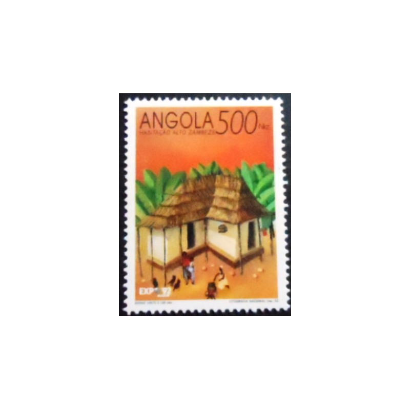 Selo postal da Angola de 1992 Traditional Housing Expo-92 500