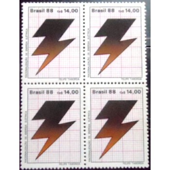 Quadra de selos postais do Brasil de 1988 Raio M