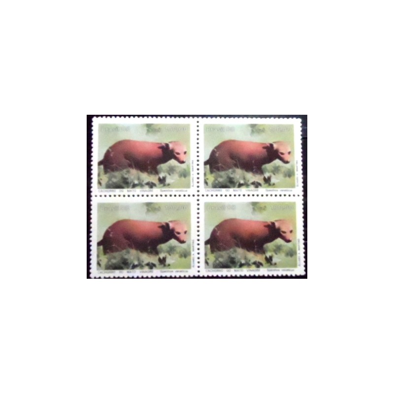 Quadra de selos postais do Brasil de 1988 Cachorro do Mato Vinagre  M