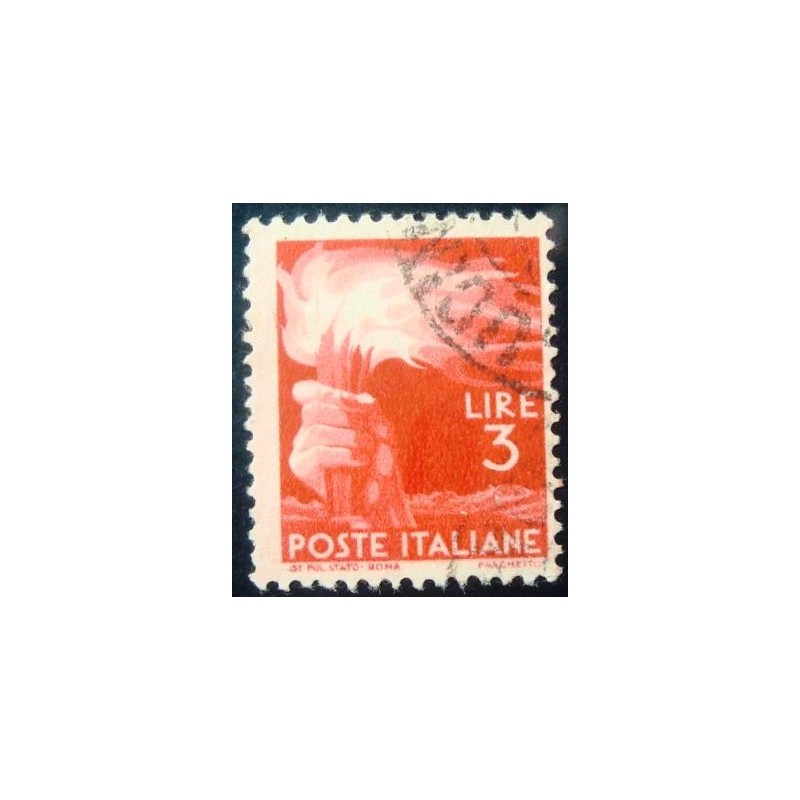 Selo postal da Itália de 1945 Hand holding a torch 3