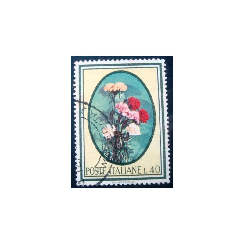 Selo postal da Itália de 1966 Carnations U