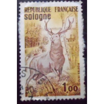 Imagem similar à do selo postal da França de 1972 Red Deer Stag and Forest