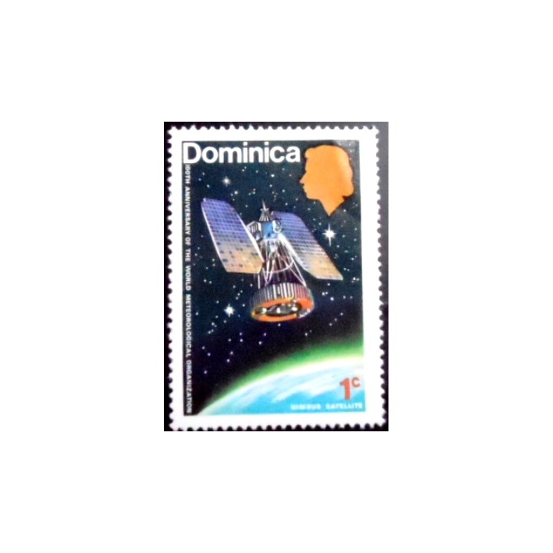 Selo postal de Dominica de 1973 Nimbus satellite