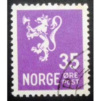 Imagem similar à do selo postal da Noruega de 1934 Lion type II 35