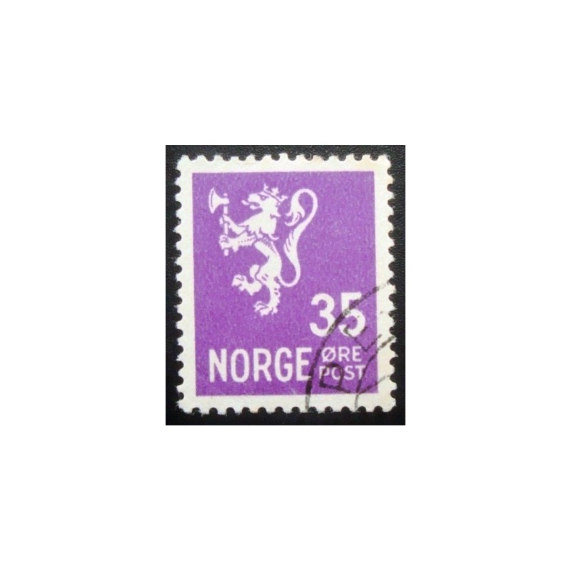 Imagem similar à do selo postal da Noruega de 1934 Lion type II 35