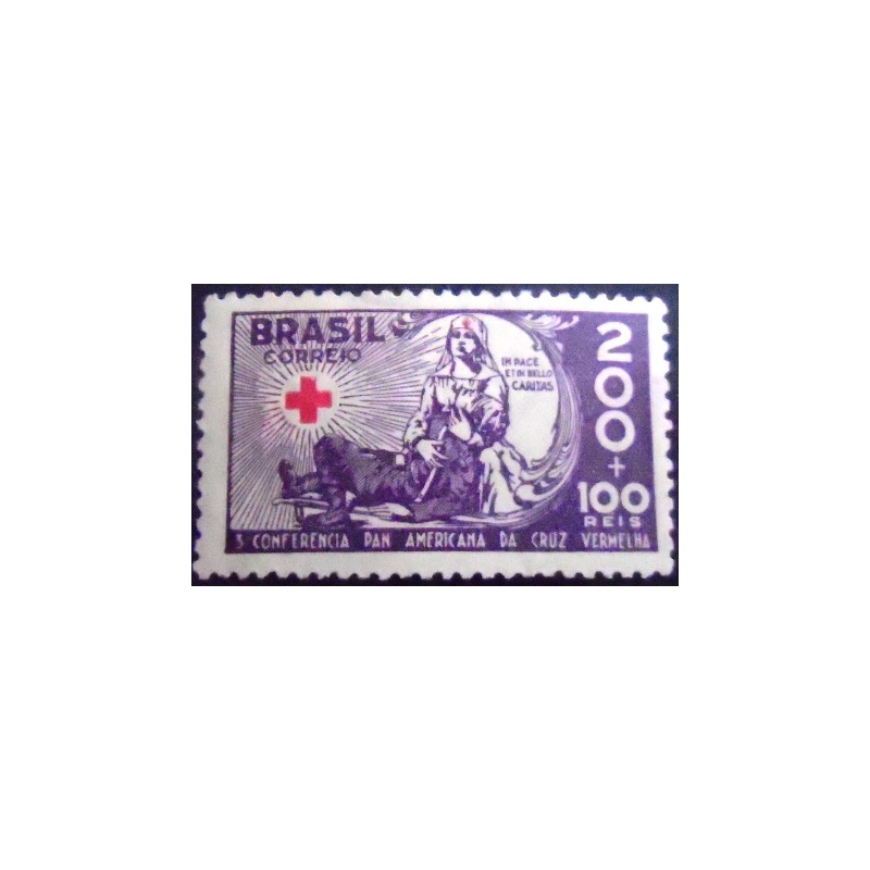 Selo postal do Brasil de 1935 Cruz Vermelha 200