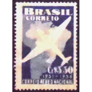 Imagem similar à do selo postal de 1956 Correio Aéreo Nacional Militar U