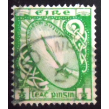 Imagem similar à do selo postal da Irlanda de 1923 Sword of Light ½