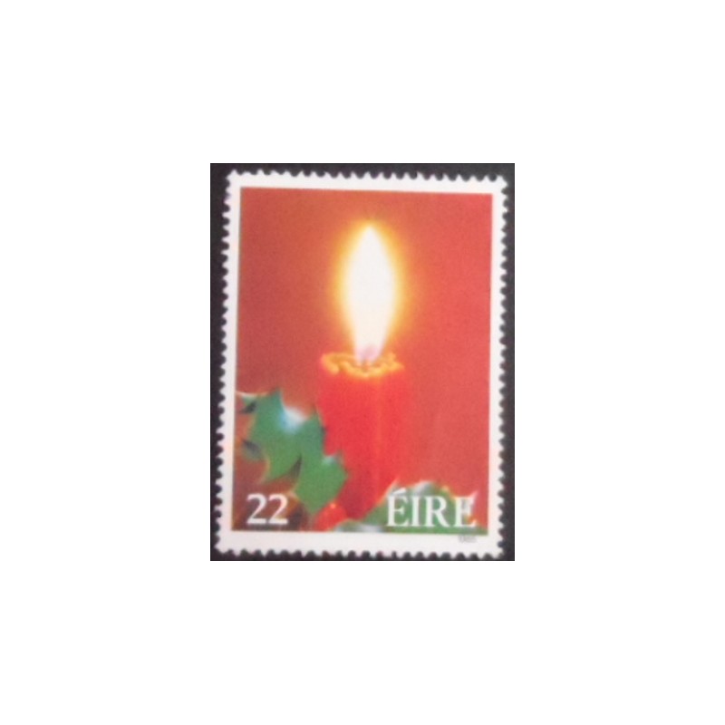 Imagem do selo postal da Irlanda de 1985 Lighted Candle and Holly anunciado