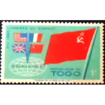 Imagem do selo do Togo de 1960 Flag of the Soviet Union and flags of the 4 powers M anunciado