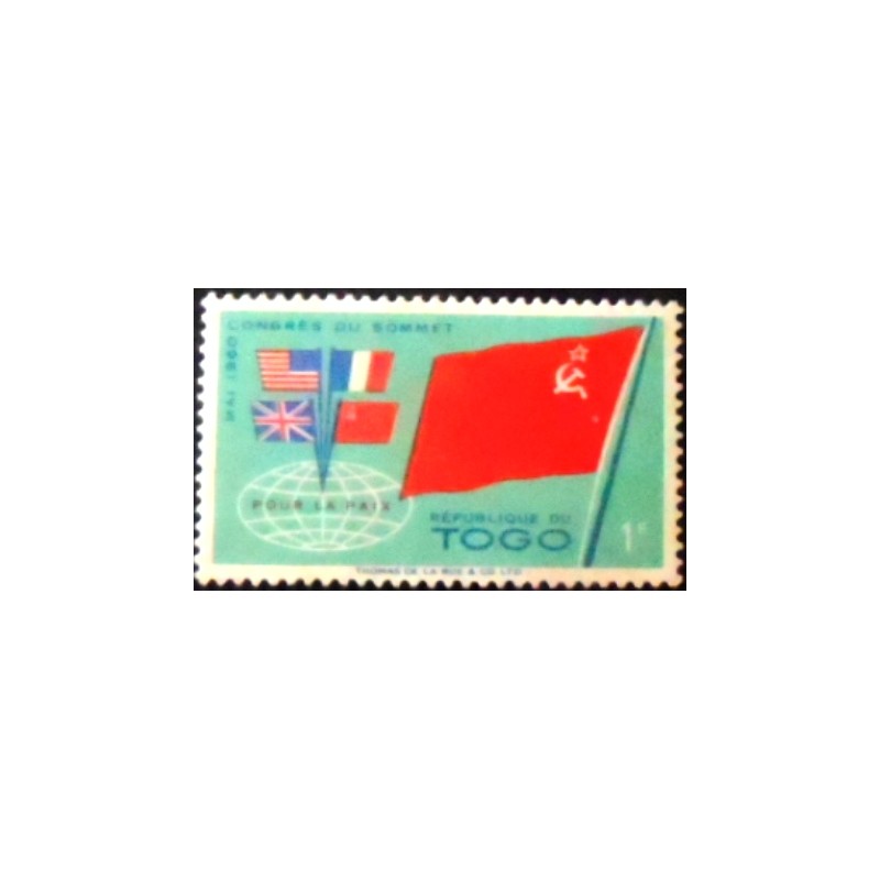 Imagem do selo do Togo de 1960 Flag of the Soviet Union and flags of the 4 powers M anunciado