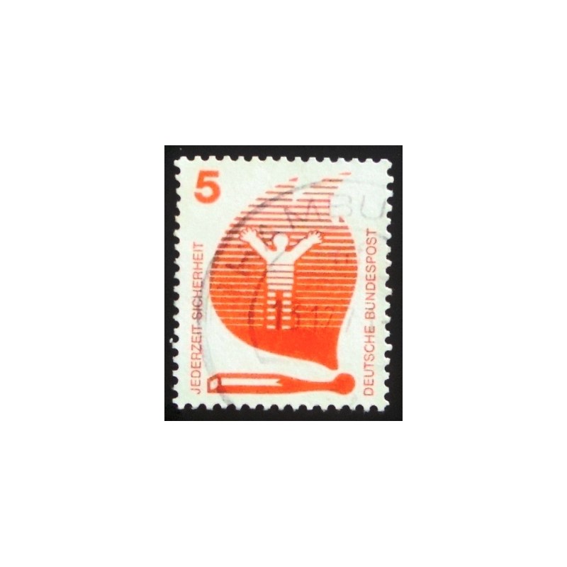 Imagem similar á do selo postal da Alemanha de 1971 Fire through match UA anunciado