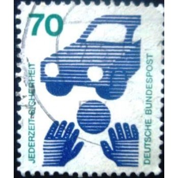 Imagem similar à do selo postal da Alemanha de 1973 Road safety UA