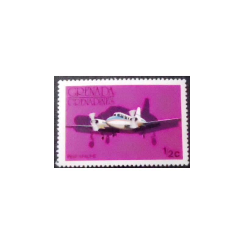 Imagem do selo postal de Granada-Grenadines de 1976 Piper Apache anunciado