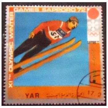Imagem do selo postal da Rep. Árabe do Yemen de 1971 Ski Jumping anunciado