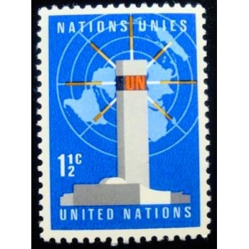 Imagem do selo postal das Nações Unidas NY de 1967 UN on Tower anunciado