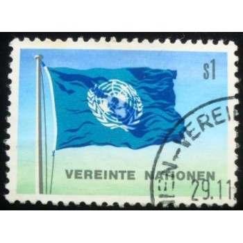 Imagem do selo postal da ONU Viena de 1979 Flags symbols and buildings anunciado