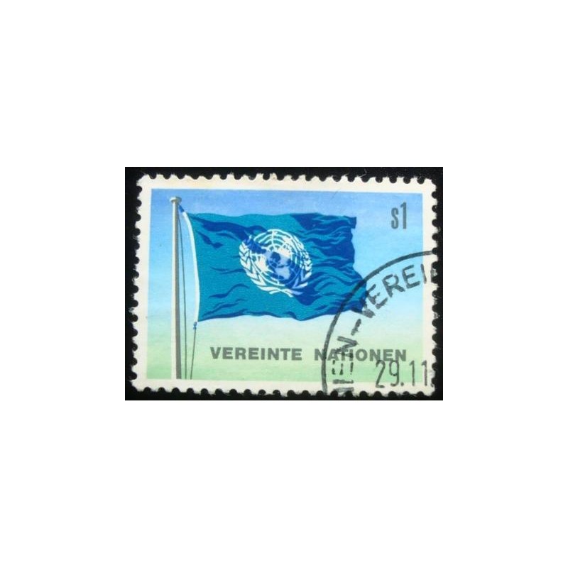 Imagem do selo postal da ONU Viena de 1979 Flags symbols and buildings anunciado