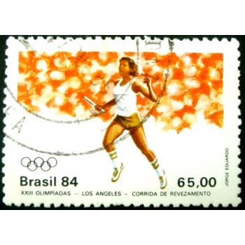 Imagem similar à do selo postal do brasil de 1984 - Corrida de Revezamento U anunciado