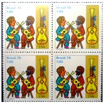 Imagem da quadra de selos postais do Brasil de 1978 Tocadores de Pífaros M