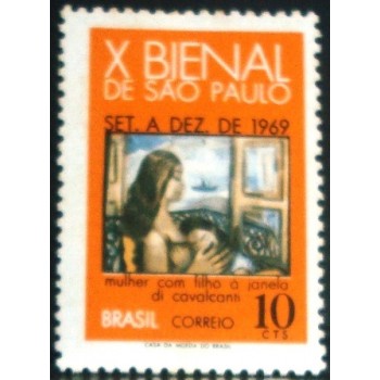 Imagem do selo postal do Brasil de 1969 Mulher com Filho à Janela N