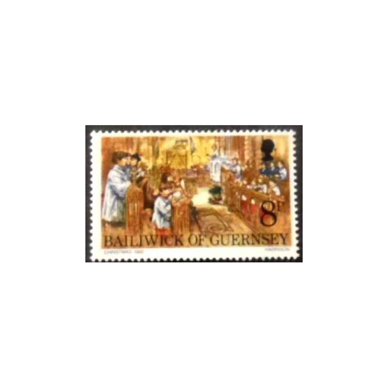 Imagem do selo postal de Guernsey de 1982 Midnight mass St. Peter Port Church anunciado