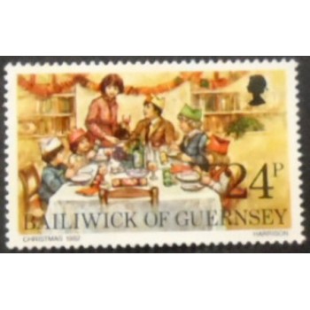 Imagem do selo postal de Guernsey de 1982 Christmas Meal anunciado