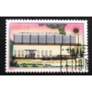 Imagem do selo postal de Belize de 1983 University Center anunciado