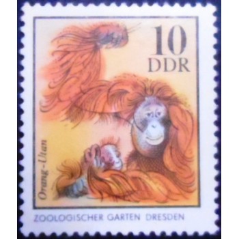 Selo postal da Alemanha Oriental de 1975 Bornean Orangutan