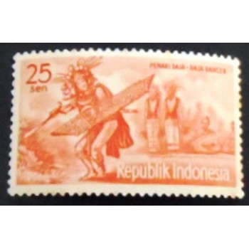 Selo postal da indonésia de 1961 Daja dancer anunciado