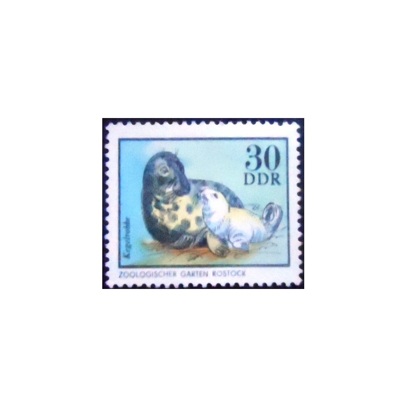 Imagem do selo postal da Alemanha Oriental de 1975 Gray Seal anunciado