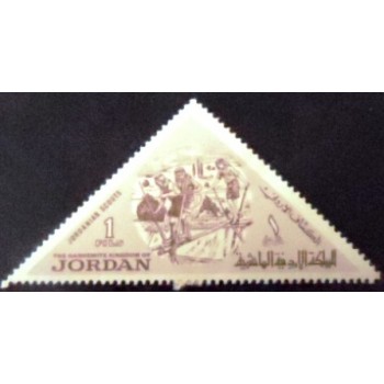 Selo postal da Jordânia de 1964 Scouts Crossing Stream anunciado