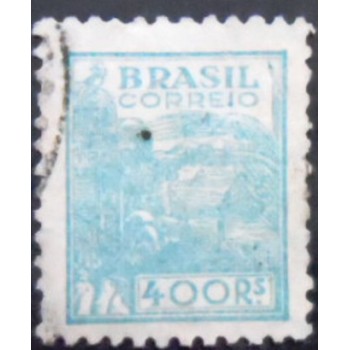 Imagem similar à do selo postal do Brasil de 1942 Trigo 400 anunciado