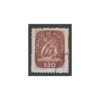 Imagem similar à do selo postal de Portugal de 1943 Caravel $30 U anunciado