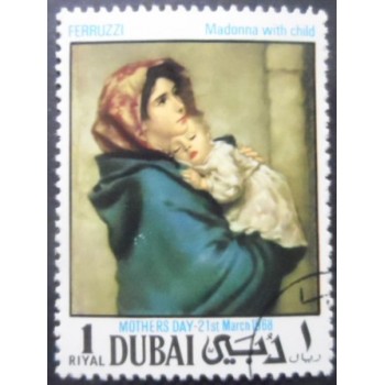 Selo postal do Dubai de 1968 Madonna with Child