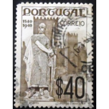 Imagem similar à do selo postal de Portugal de 1940 King Alfonso  Henriques statue 40