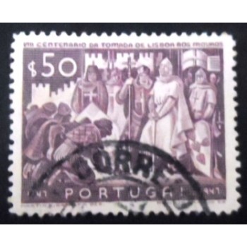 Imagem similar à do selo postal de Portugal de 1947 The victors and defeated 50