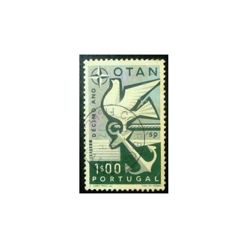 Selo postal de Portugal de 1960 Peace dove on anchor PC