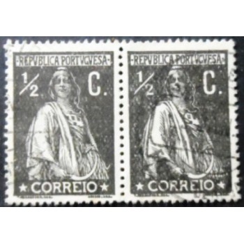 Par de selos postais de Portugal de 1912 Ceres ½