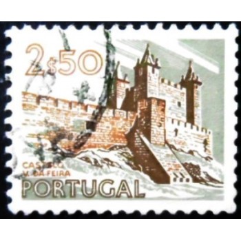 Imagem similar à do selo postal de Portugal de 1973 Vila da Feira Castle
