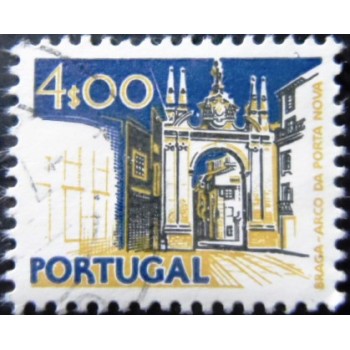 Imagem similar à do selo postal de Portugal de 1974 Arco da Porta Nova Braga