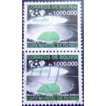 Par de selos postais da Bolívia de 1986 Aztec Stadium