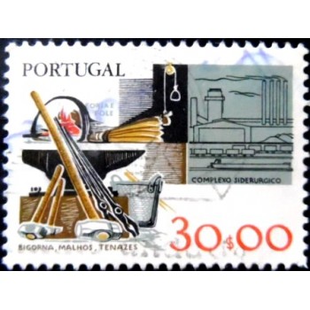 Imagem similar à do selo postal de Portugal de 1980 Hammer Industrial