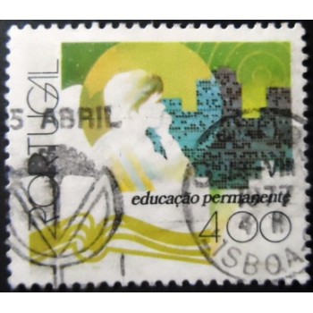 Selo postal de Portugal de 1977 Student Computer and Book