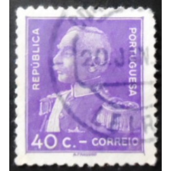 Imagem similar à do selo postal de Portugal de 1934 General Antonio Oscar Carmona U