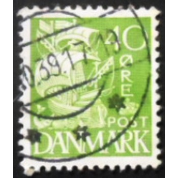 Imagem similar à do selo postal da Dinamarca de 1933 Sailship 40 I